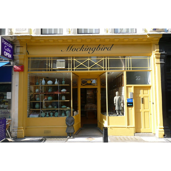 รูปถ่าย อังกฤษ(United Kingdom) ลอนดอน(London) ถนนมิวเซียม(Museum Street) 2007-09 0