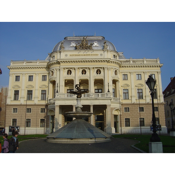 รูปถ่าย สโลวะเกีย(Slovakia) บราทิสลาวา(Bratislava) 2004-11 36