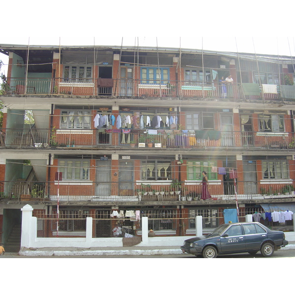 รูปถ่าย พม่า(Myanmar) ย่างกุ้ง(Yangon) 2005-01 4