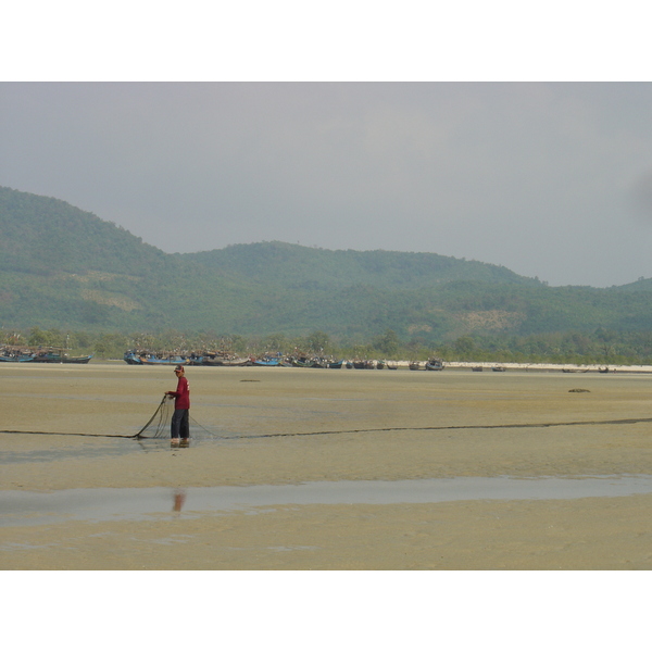 รูปถ่าย พม่า(Myanmar) หาดหม่องมะกันด้านเหนือ(Maungmagan North) 2005-01 36