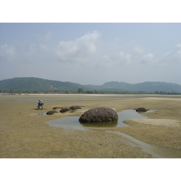 รูปถ่าย พม่า(Myanmar) หาดหม่องมะกันด้านเหนือ(Maungmagan North) 2005-01 40