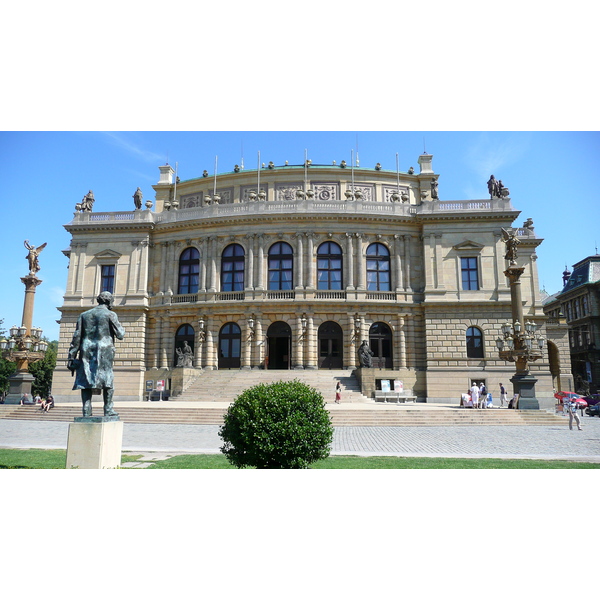 รูปถ่าย สาธารณรัฐเช็ก(Czech Republic) ปราก(Prague) 17 ลิสโตปาดื(17 Listopadu) 2007-07 18