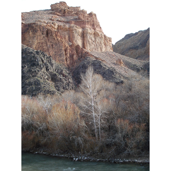 รูปถ่าย คาซัคสถาน(Kazakhstan) หุบผาชารึน(Charyn Canyon) 2007-03 234