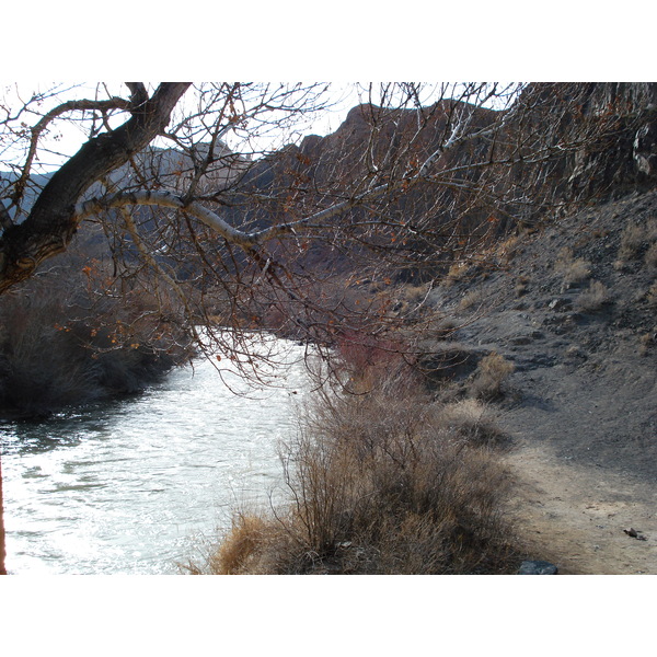 รูปถ่าย คาซัคสถาน(Kazakhstan) หุบผาชารึน(Charyn Canyon) 2007-03 198