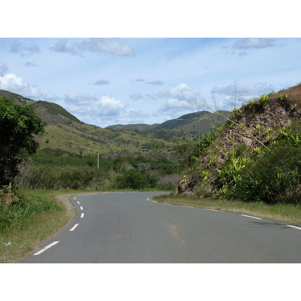 รูปถ่าย นิวแคลิโดเนีย(New Caledonia) ถนนจากตงตูตาไปทีโอ(Tontouta to Thio road) 2010-05 37