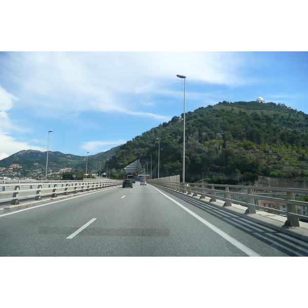 รูปถ่าย ฝรั่งเศส(France) เฟรนช์ริวิเอรา(French Riviera) ถนนจากนีซไปม็องตง(Nice to Menton road) 2008-03 39
