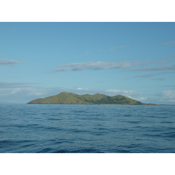 รูปถ่าย ฟิจิ(Fiji) จากเกาะอามูนูกาไปเกาะแคสต์อะเวย์(Amunuca Island to Castaway Island) 2010-05 27