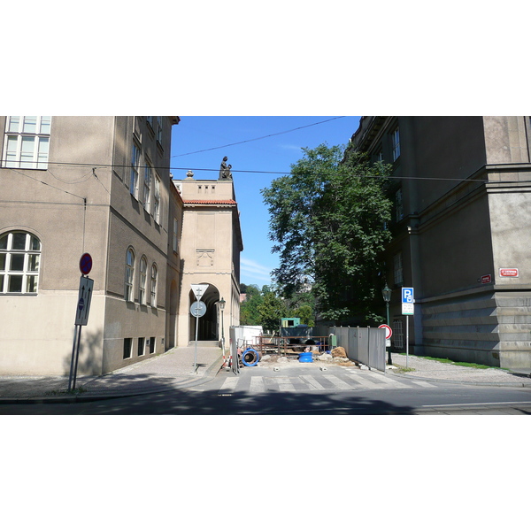 รูปถ่าย สาธารณรัฐเช็ก(Czech Republic) ปราก(Prague) 17 ลิสโตปาดื(17 Listopadu) 2007-07 7