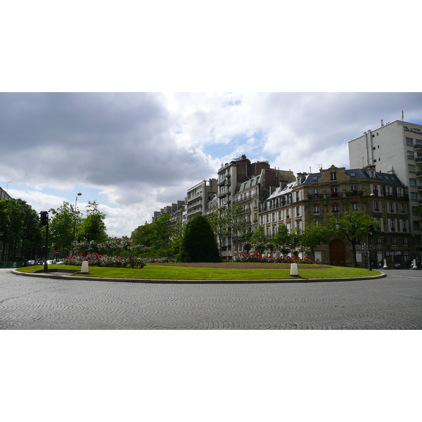 รูปถ่าย ฝรั่งเศส(France) ปารีส(Paris) คุ้มที่ 17 (17th Arrondissement) จัตุรัสวากราม(Place Wagram) 2007-05 2