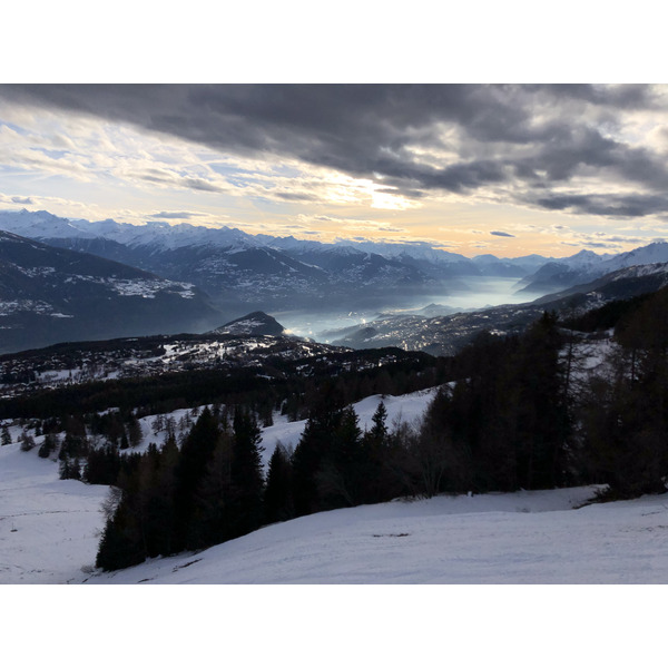 รูปถ่าย สวิสเซอร์แลนด์(Switzerland) ครองส์-มงตานา(Crans Montana) 2020-12 384