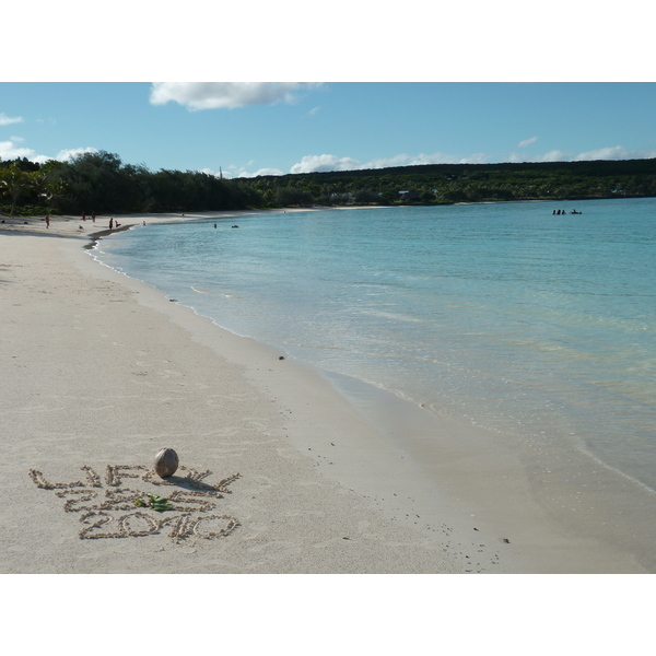 รูปถ่าย นิวแคลิโดเนีย(New Caledonia) เกาะลีฟู(Lifou) อ่าวชาโตบรีย็อง(Chateaubriand Bay) 2010-05 52