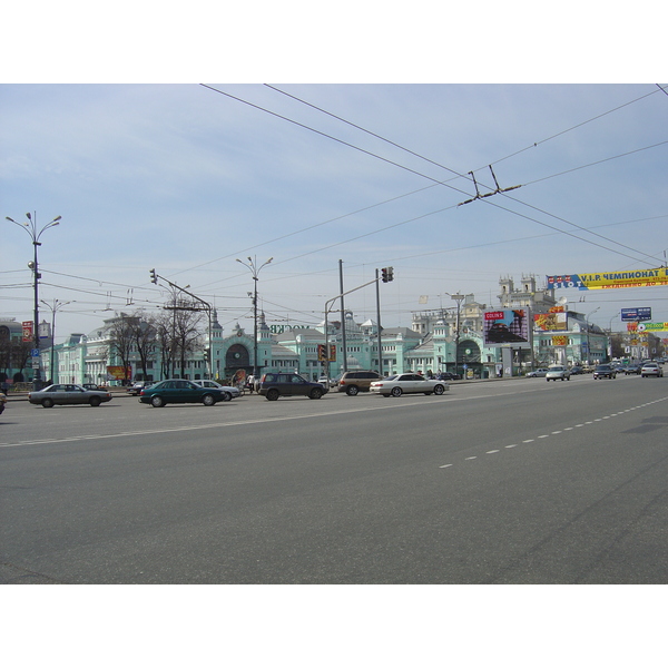 รูปถ่าย รัสเซีย(Russia) มอสโก(Moscow) ถนนตแวร์สกายา(Tverskaya Street) 2005-04 149