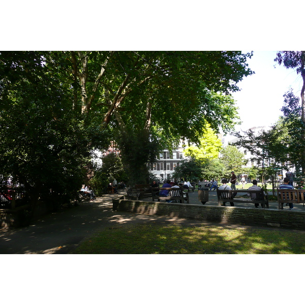 รูปถ่าย อังกฤษ(United Kingdom) ลอนดอน(London) จัตุรัสโซโห(Soho Square) 2007-09 38