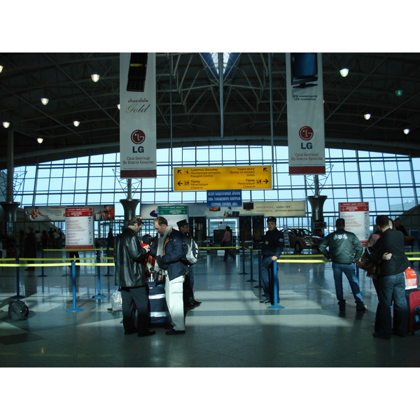 รูปถ่าย คาซัคสถาน(Kazakhstan) ท่าอากาศยานอัลมาตี(Almaty Airport) 2007-03 13