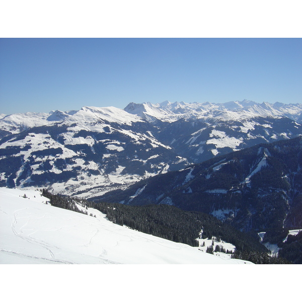 รูปถ่าย ออสเตรีย(Austria) คิทซ์บูเฮล(Kitzbuhel) สกี(Ski) 2005-03 106