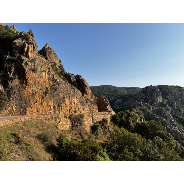 รูปถ่าย ฝรั่งเศส(France) คอร์สิคา(Corsica) หน้าผากาลังก์เดอเปียนา(Calanques de Piana) 2023-06 25