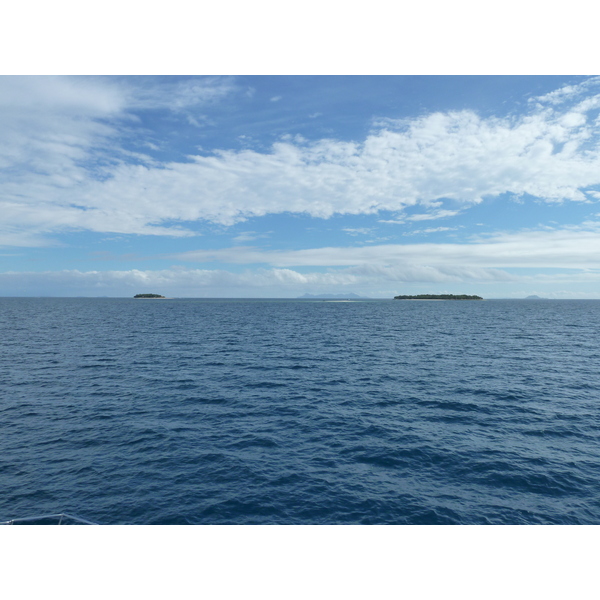 รูปถ่าย ฟิจิ(Fiji) จากเดนาเราไปเกาะโตโกรีกี(Denarau to Tokoriki Island) 2010-05 13