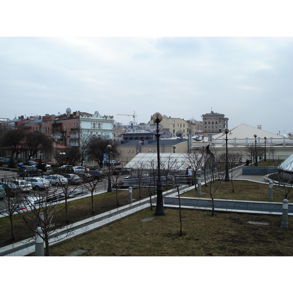 รูปถ่าย ยูเครน(Ukraine) เคียฟ(Kiev) ถนนเครชชาตือค(Kreschatyk Street) 2007-03 18