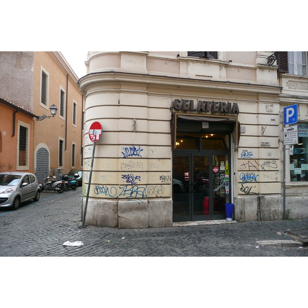 รูปถ่าย อิตาลี(Italy) โรม(Rome) ถนนเดลลาลุงการา(Via della Lungara) 2007-11 4