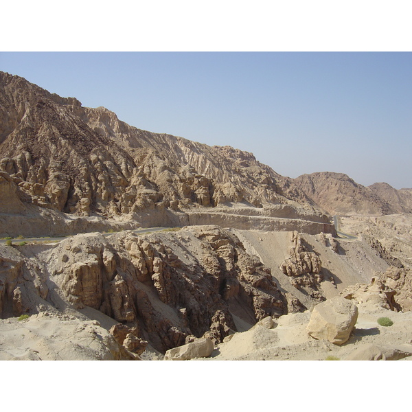 รูปถ่าย จอร์แดน(Jordan) ถนนจากอัฏฏอฟีละฮ์ไปฟีฟา(At Tafila to Fifa road) 2004-10 3