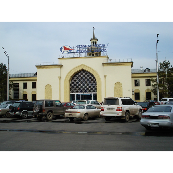 รูปถ่าย คาซัคสถาน(Kazakhstan) ท่าอากาศยานอัลมาตี(Almaty Airport) 2007-03 9