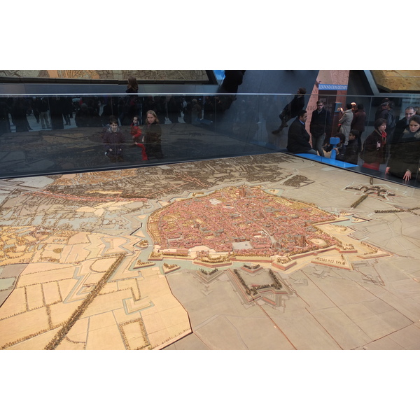 รูปถ่าย ฝรั่งเศส(France) ปารีส(Paris) กร็องปาเล(Grand Palais) 2012-01 192