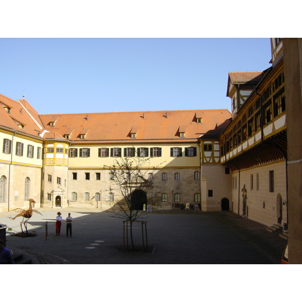 รูปถ่าย เยอรมนี(Germany) ทูบินเกน(Tubingen) 2001-10 23