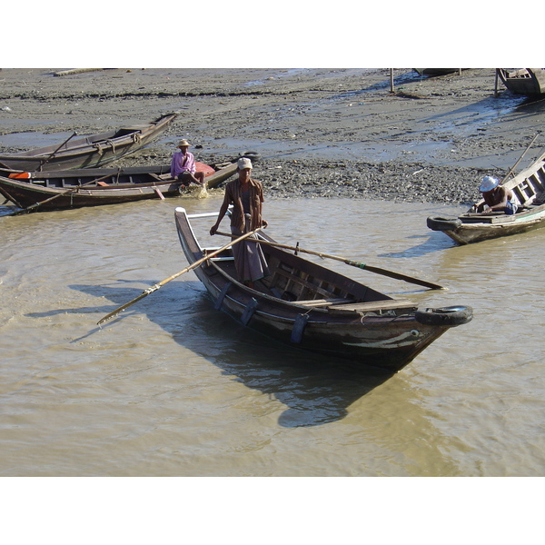 รูปถ่าย พม่า(Myanmar) ย่างกุ้ง(Yangon) 2005-01 243