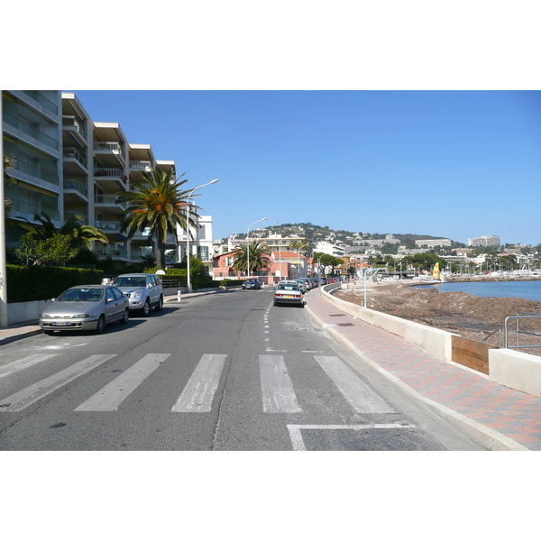 รูปถ่าย ฝรั่งเศส(France) คานส์(Cannes) หาดกาซาแญร์(Plage Gazagnaire) 2008-03 22