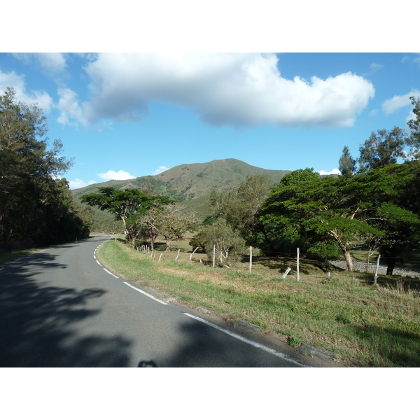 รูปถ่าย นิวแคลิโดเนีย(New Caledonia) ถนนจากกานาลาไปลาฟัว(Canala to La Foa road) 2010-05 67
