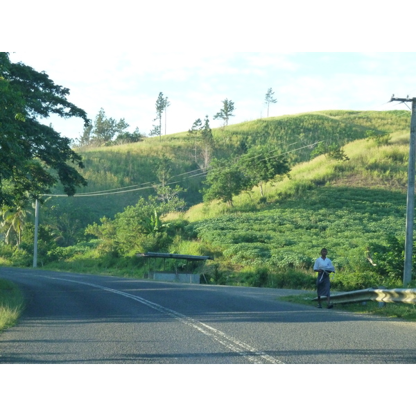 รูปถ่าย ฟิจิ(Fiji) ถนนจากนาดีไปซิงกาโตกา(Nadi to Sigatoka road) 2010-05 39