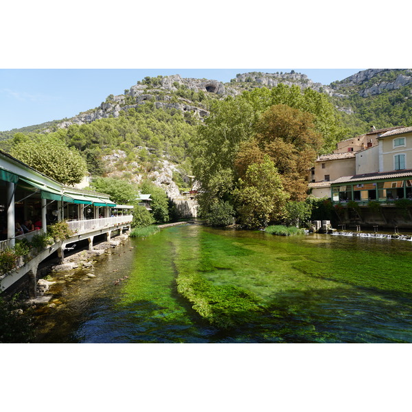 รูปถ่าย ฝรั่งเศส(France) ฟงแตน-เดอ-โวกลูซ(Fontaine-de-Vaucluse) 2017-08 23