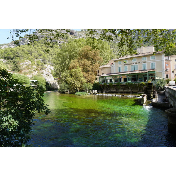 รูปถ่าย ฝรั่งเศส(France) ฟงแตน-เดอ-โวกลูซ(Fontaine-de-Vaucluse) 2017-08 8