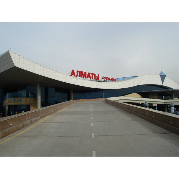 รูปถ่าย คาซัคสถาน(Kazakhstan) ท่าอากาศยานอัลมาตี(Almaty Airport) 2007-03 4