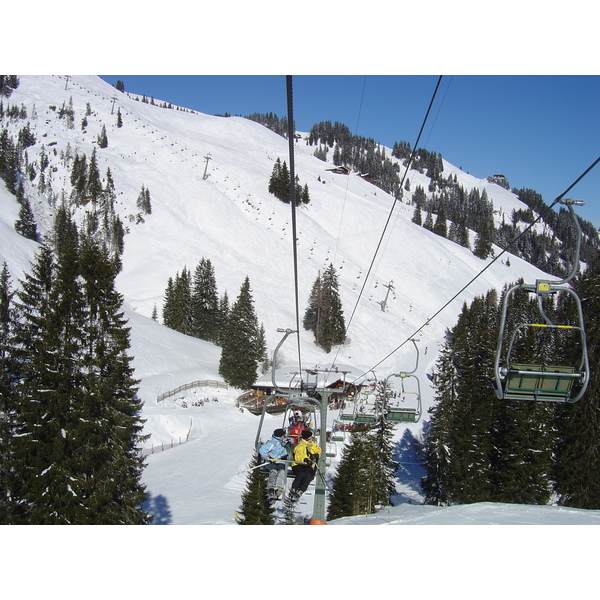 รูปถ่าย ออสเตรีย(Austria) คิทซ์บูเฮล(Kitzbuhel) สกี(Ski) 2005-03 41