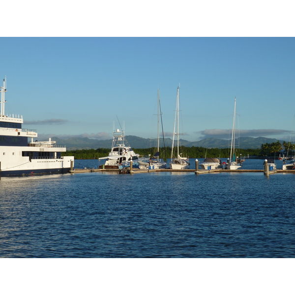 รูปถ่าย ฟิจิ(Fiji) ท่าเรือเดนาเรา(Port Denarau) 2010-05 52