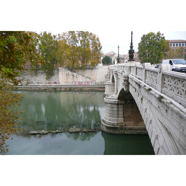 รูปถ่าย อิตาลี(Italy) โรม(Rome) ถนนริมน้ำจานีโกเลนเซ(Lungotevere Gianicolense) 2007-11 16