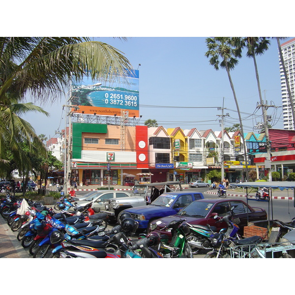 รูปถ่าย ไทย(Thailand) หาดจอมเทียน(Jomtien Beach) 2005-01 101