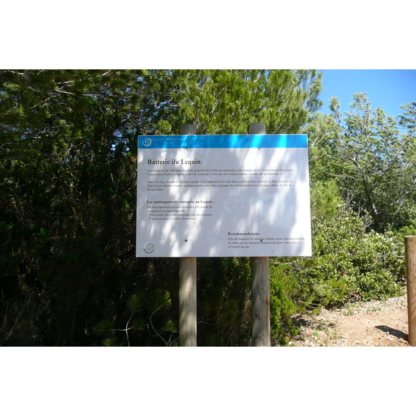 รูปถ่าย ฝรั่งเศส(France) เกาะปอร์เกอรอล(Porquerolles Island) แหลมเลอแก็ง(Pointe du Lequin) 2008-05 4