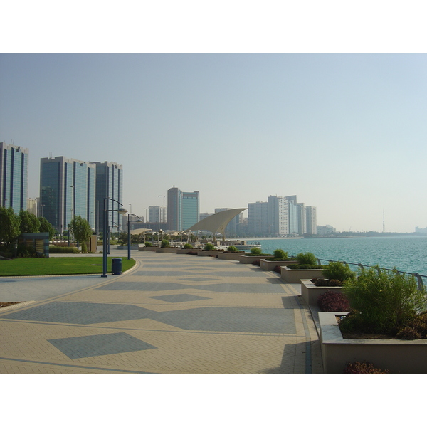 รูปถ่าย สหรัฐอาหรับเอมิเรตส์(United Arab Emirates) อาบูดาบี(Abu Dhabi) 2005-09 4