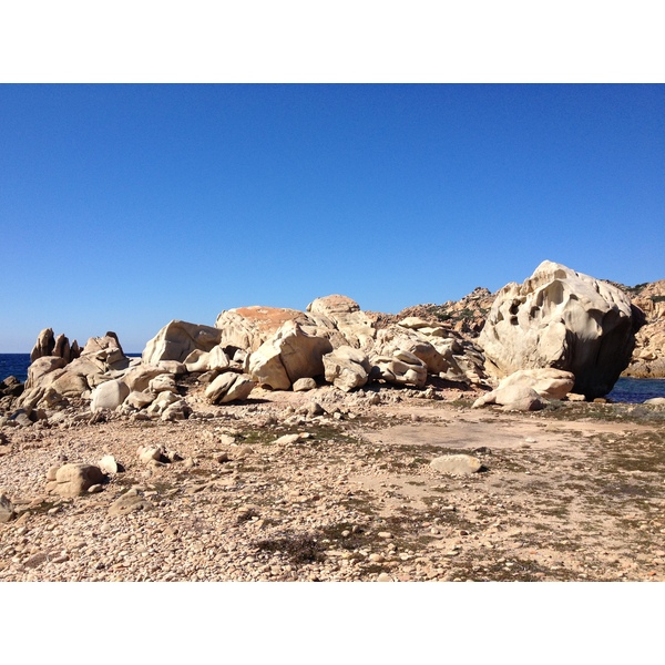 รูปถ่าย อิตาลี(Italy) อ่าวกาลาลุงกา(Cala Lunga) 2012-09 49