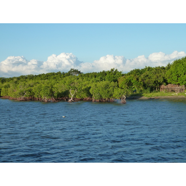 รูปถ่าย ฟิจิ(Fiji) ท่าเรือเดนาเรา(Port Denarau) 2010-05 25