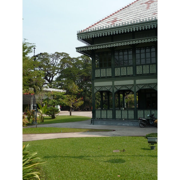 รูปถ่าย ไทย(Thailand) กรุงเทพมหานคร(Bangkok) พระที่นั่งวิมานเมฆ(Vimanmek Palace) 2011-01 18