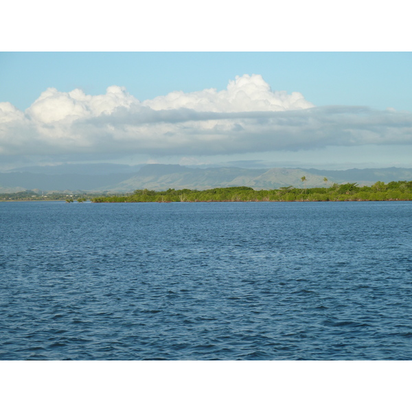 รูปถ่าย ฟิจิ(Fiji) ท่าเรือเดนาเรา(Port Denarau) 2010-05 47