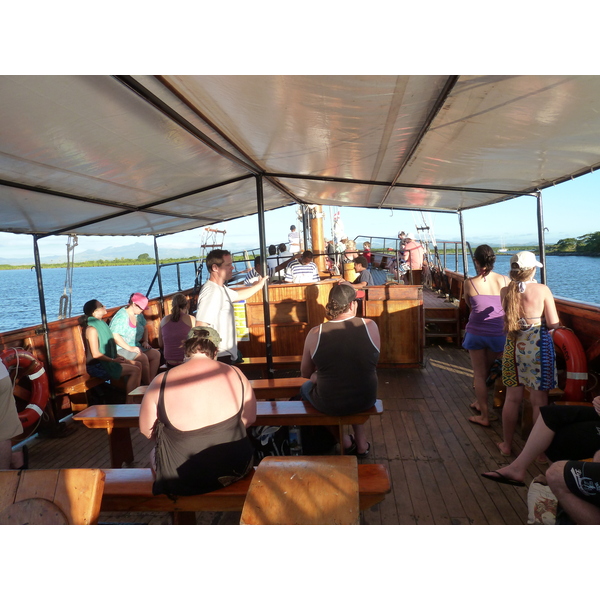 รูปถ่าย ฟิจิ(Fiji) ท่าเรือเดนาเรา(Port Denarau) 2010-05 50