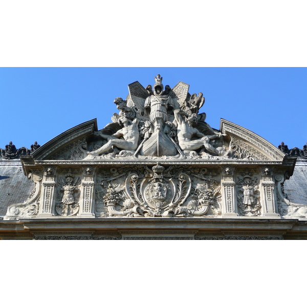 รูปถ่าย ฝรั่งเศส(France) ปารีส(Paris) ลูฟว์(Louvre) ด้านหน้าพระราชวังลูฟวร์ริมแม่น้ำ(Riverside facade of Louvre) 2007-07 43