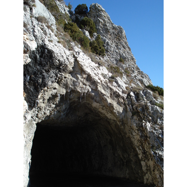 รูปถ่าย ฝรั่งเศส(France) ถนนจากกูร์เซกูลไปเกรโอลีแยร์-เล-เนจ(Coursegoule to Greolieres les neiges road) 2007-01 41