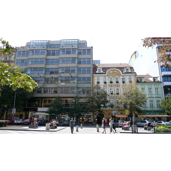 รูปถ่าย สาธารณรัฐเช็ก(Czech Republic) ปราก(Prague) จัตุรัสเวนเซสลาส(Vaclavske namesti) 2007-07 55