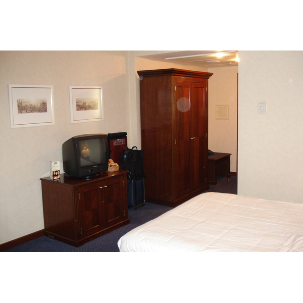 รูปถ่าย รัสเซีย(Russia) เซนต์ปีเตอร์สเบิร์ก(St Petersburg) โรงแรมแรดิสัน เอสเอเอส รอยัล(Radisson SAS Royal Hotel) 2006-03 25