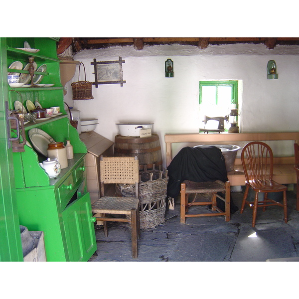 รูปถ่าย ไอร์แลนด์(Ireland) หมู่บ้านคอร์รี่บ็อก(Kerry Bog village) 2004-05 6